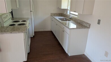 33 E Murray St in Beverly Hills, FL - Building Photo - Building Photo