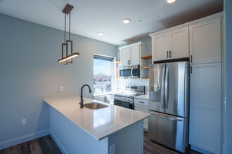 Trade Center Apartments in Manchester, NH - Building Photo - Interior Photo