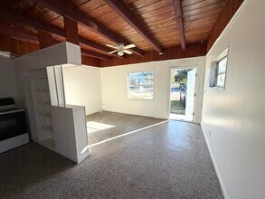 13620 22nd st, Unit A in Tampa, FL - Building Photo - Building Photo