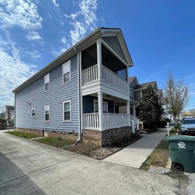 120 W 19th St in Chattanooga, TN - Building Photo - Building Photo