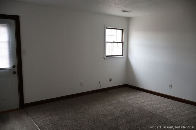 property at 2305 Southridge Dr