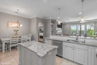 1023 Spanish Moss Cir in Bossier City, LA - Building Photo - Building Photo