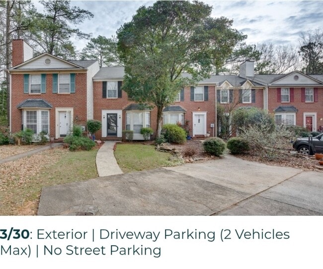 property at 2951 Lexington Trace Dr