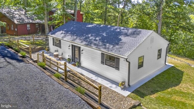 440 Redbud Ln in Bluemont, VA - Building Photo - Building Photo