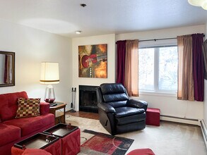 315 E 12th Ave in Anchorage, AK - Building Photo - Building Photo