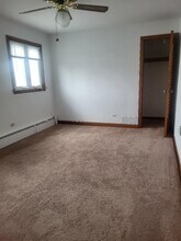 5549 S Meade Ave in Chicago, IL - Building Photo - Building Photo