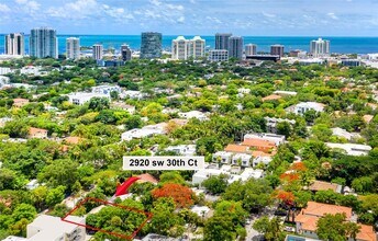 2920 SW 30th Ct in Miami, FL - Building Photo - Building Photo