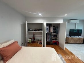 87 Ridgeview Cir in Princeton, NJ - Building Photo - Building Photo