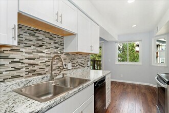 17652 E Loyola Dr in Aurora, CO - Building Photo - Building Photo
