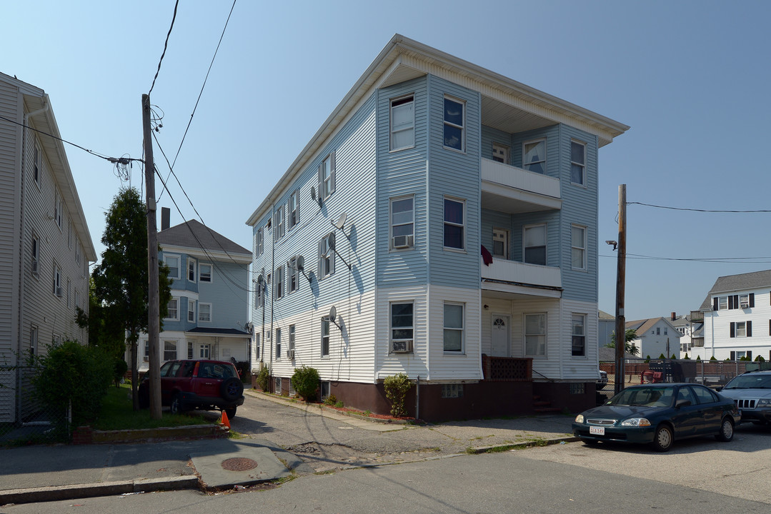 857-1/2 S 1st St in New Bedford, MA - Building Photo