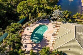 11041 Gulf Reflections Drive in Ft. Myers, FL - Building Photo - Building Photo