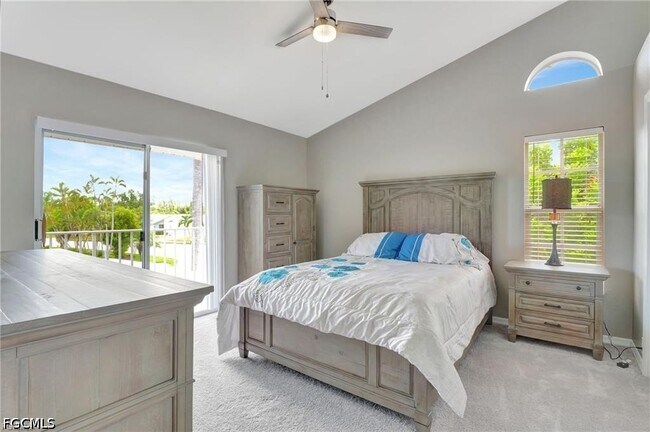 13121 Whitehaven Ln in Ft. Myers, FL - Building Photo - Building Photo