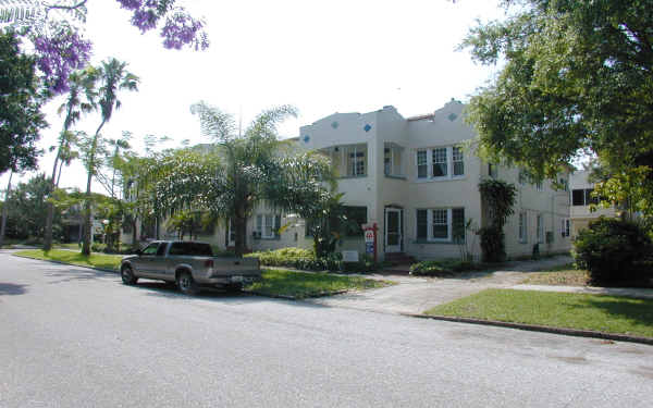 258 15th Ave N in St. Petersburg, FL - Foto de edificio