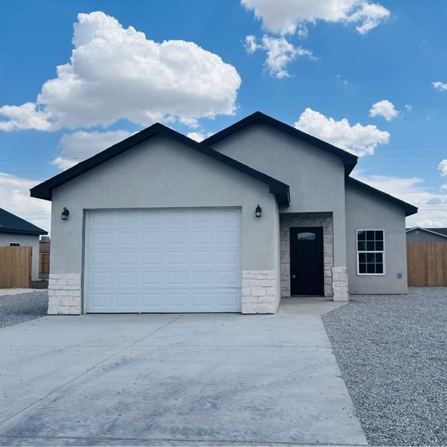 property at 1207 W Ave P