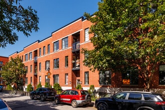 Hudson House Residences in Montréal, QC - Building Photo - Building Photo
