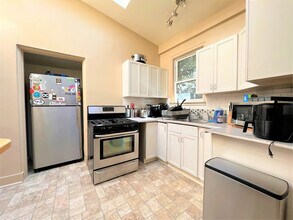 2532 College Ave in Berkeley, CA - Building Photo - Building Photo