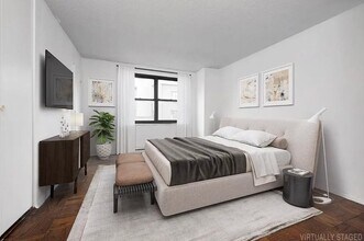 201 E 25th St in New York, NY - Building Photo - Building Photo