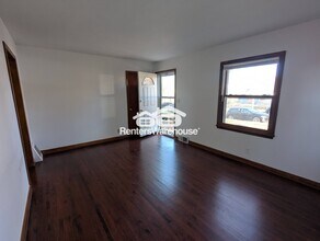 5820 43rd Ave S in Minneapolis, MN - Building Photo - Building Photo