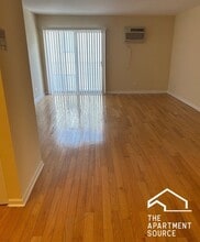 7449 Washington St, Unit 208 in Forest Park, IL - Building Photo - Building Photo