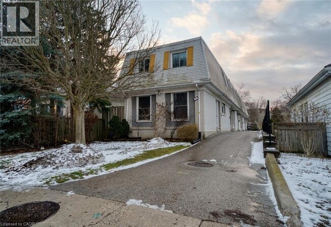 property at 61 High St