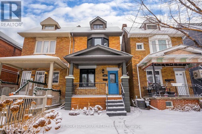 1041 St Clarens Ave in Toronto, ON - Building Photo - Building Photo
