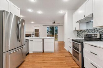 1649 Emory Pl Dr NE in Atlanta, GA - Building Photo - Building Photo