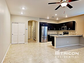 12572 W Hummingbird Terrace in Peoria, AZ - Building Photo - Building Photo