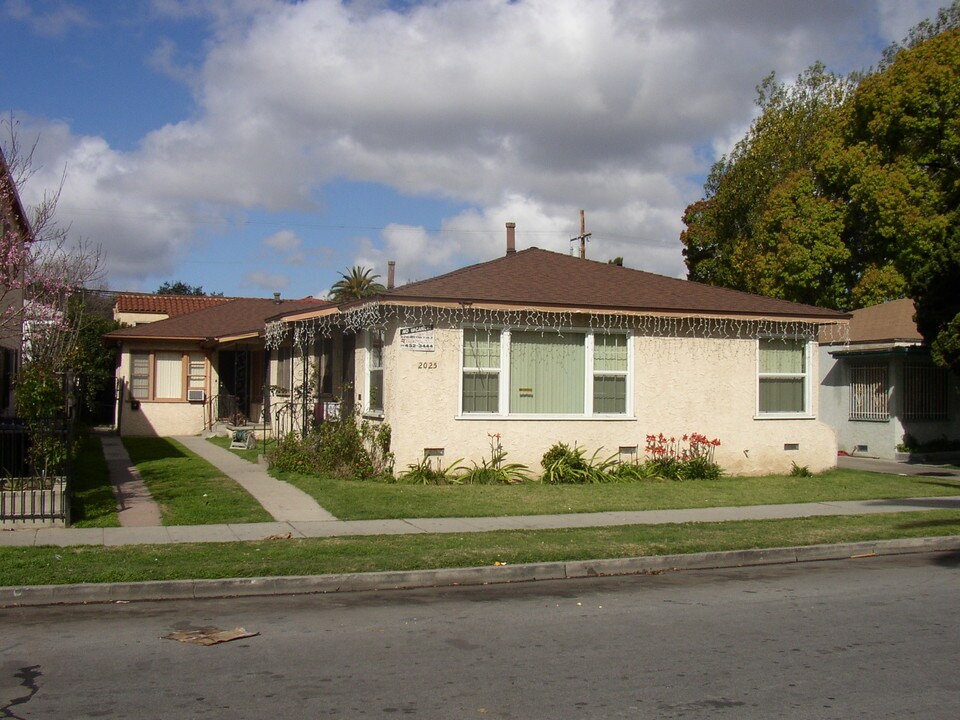 2025 Locust Ave in Long Beach, CA - Building Photo