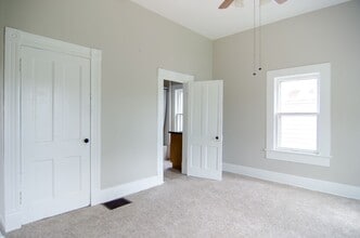 1917 Savannah Ave in St. Joseph, MO - Building Photo - Building Photo