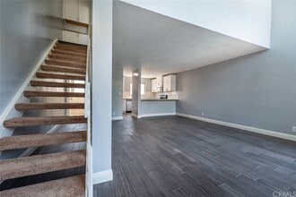 5300 Fairview Blvd, Unit 12 in Los Angeles, CA - Building Photo - Building Photo