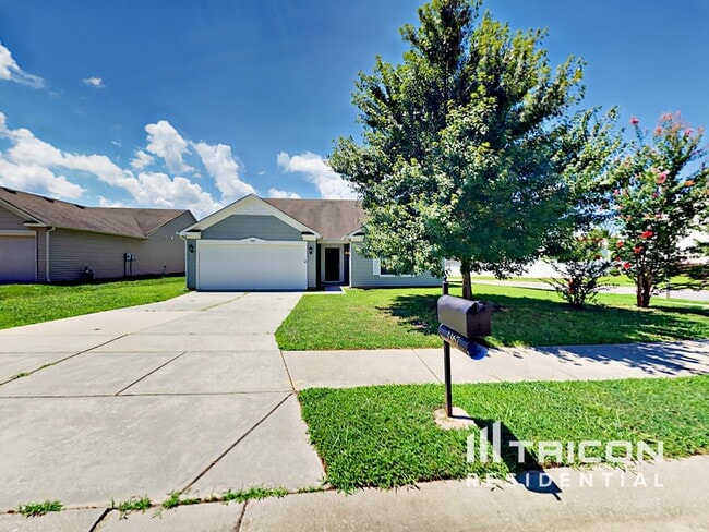 3367 Pikes Peak Dr in Gastonia, NC - Building Photo - Building Photo