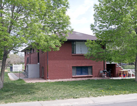 1904-1910 Beeler St in Aurora, CO - Building Photo - Building Photo