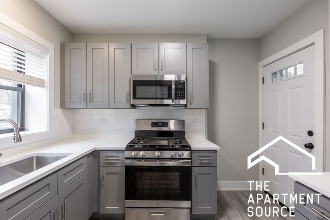 1139 Oak Ave in Evanston, IL - Foto de edificio - Building Photo