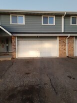 210 Leighton Dr, Unit 2 in Big Lake, MN - Building Photo