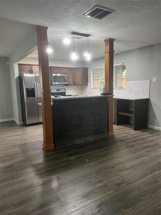 8523 Riverside Walk Ln in Houston, TX - Building Photo - Building Photo