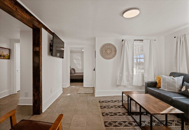 2904 Berwick St in Pensacola, FL - Building Photo - Building Photo