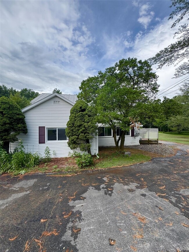 30 Schoonmaker Ln in Stone Ridge, NY - Building Photo - Building Photo