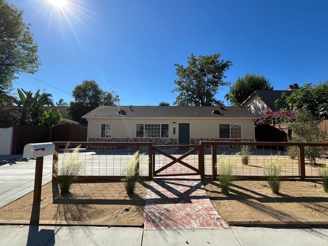 property at 5609 Radford Ave