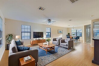 1105 American Robin Path in Pflugerville, TX - Foto de edificio - Building Photo