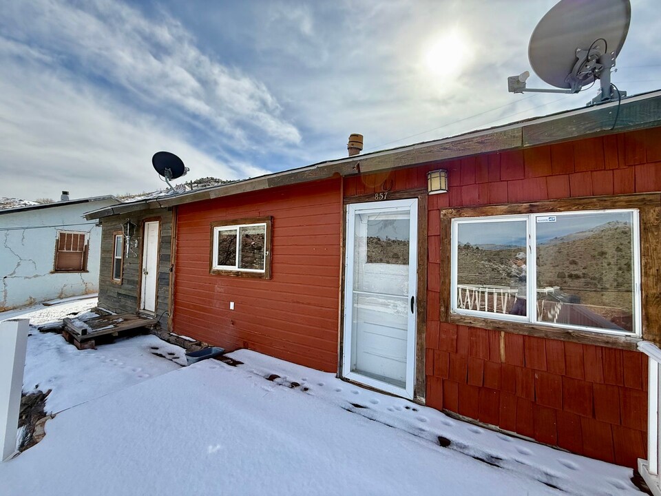 857 Main St in Pioche, NV - Building Photo