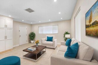 24375 Hatteras St in Los Angeles, CA - Building Photo - Building Photo