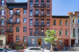 604 E 9th St in New York, NY - Building Photo - Building Photo