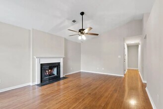 2512 Cashel Ct in Lexington, KY - Building Photo - Building Photo