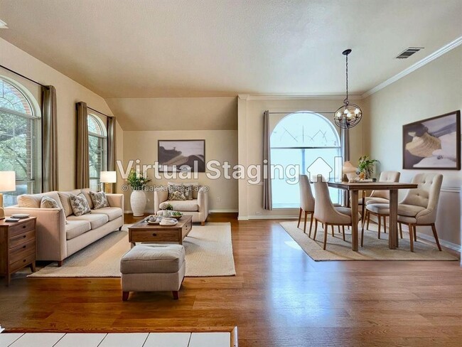 1725 Dapplegrey Ln in Austin, TX - Building Photo - Building Photo