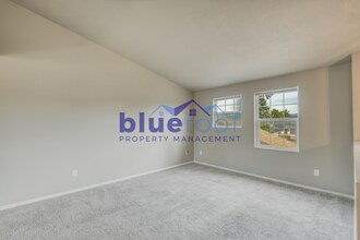 615 N Elliott Road Unit C in Newberg, OR - Building Photo - Building Photo