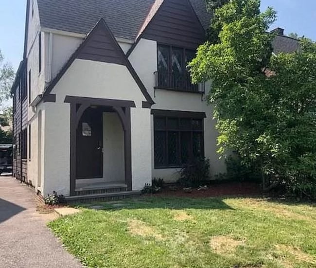 3718 Gridley Rd in Shaker Heights, OH - Building Photo - Building Photo