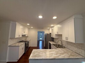 113 Chase Plantation Pkwy in Hoover, AL - Building Photo