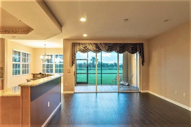 8001 NW 128th Ln-Unit -# 8001 in Parkland, FL - Building Photo