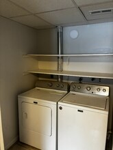 720 Ohio Pike in Cincinnati, OH - Building Photo - Building Photo