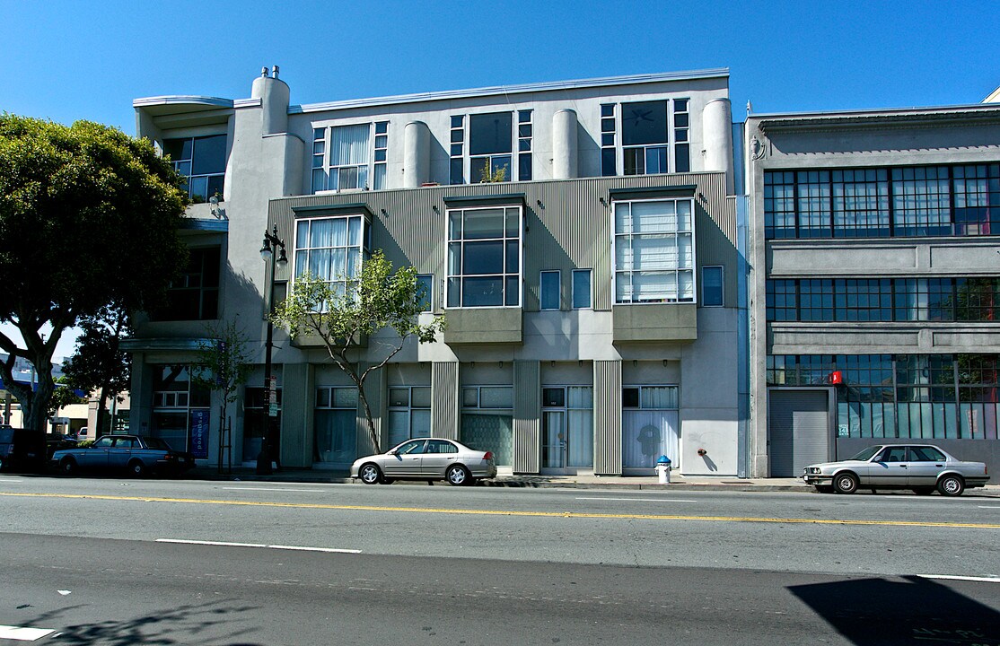 360 6th St in San Francisco, CA - Building Photo
